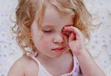 bệnh nháy mắt ở trẻ em