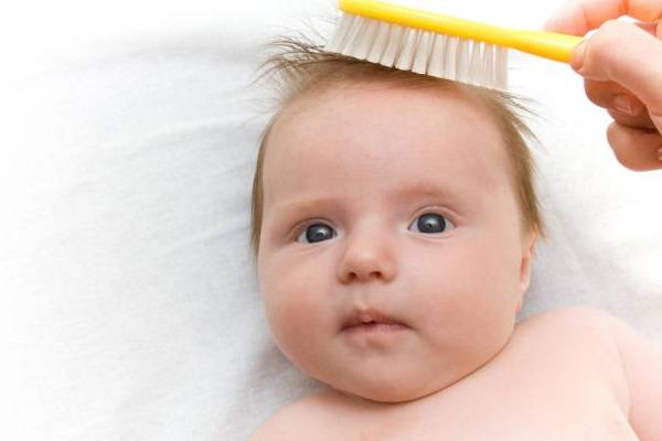 Rụng tóc ở trẻ sơ sinh