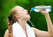 Mách bạn cách uống nước tốt cho sức khỏe