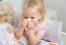 Dùng thuốc xịt trị viêm mũi dị ứng