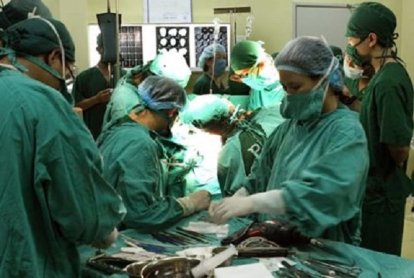 phẫu thuật chuyển đổi đốt ngón chân thành ngón cái