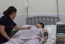 cứu sống nam sinh bị xe bồn cán