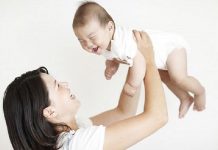 Trẻ sơ sinh bị rung lắc có thể ảnh hưởng đến não bộ