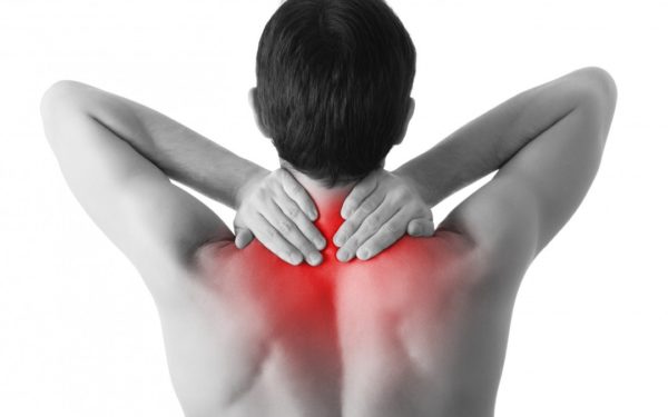 Tự dưng bị đau cổ: Nguyên nhân và cách điều trị hiệu quả