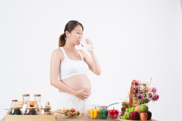 chế độ dinh dưỡng cho bà bầu 3 tháng cuối thai kỳ