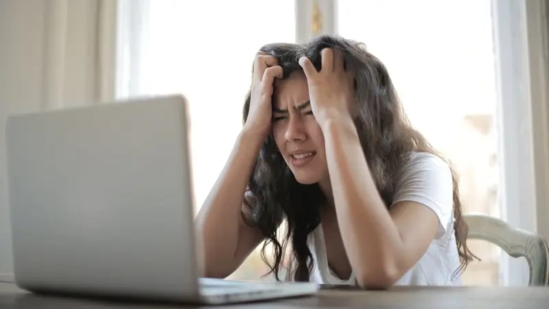 Stress gây nên mụn trứng cá