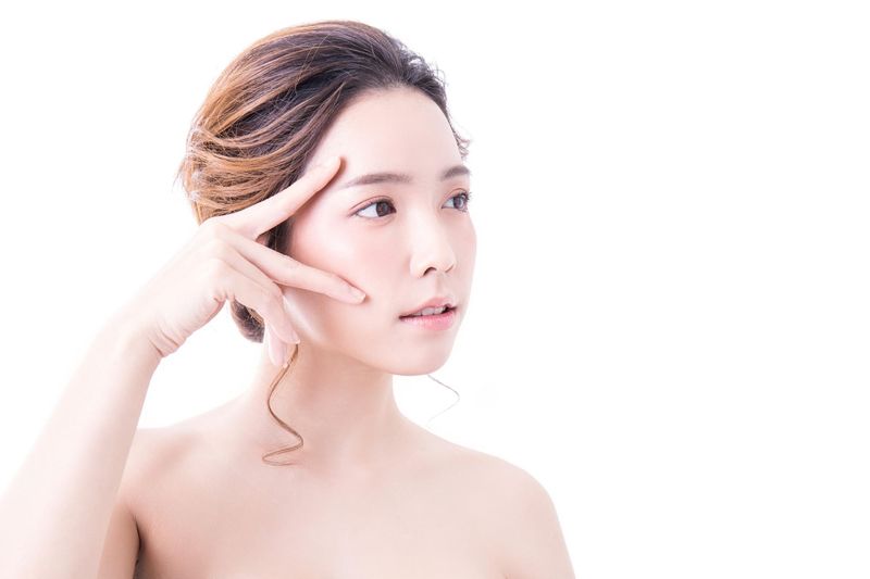 cách massage mắt giảm sụp mí