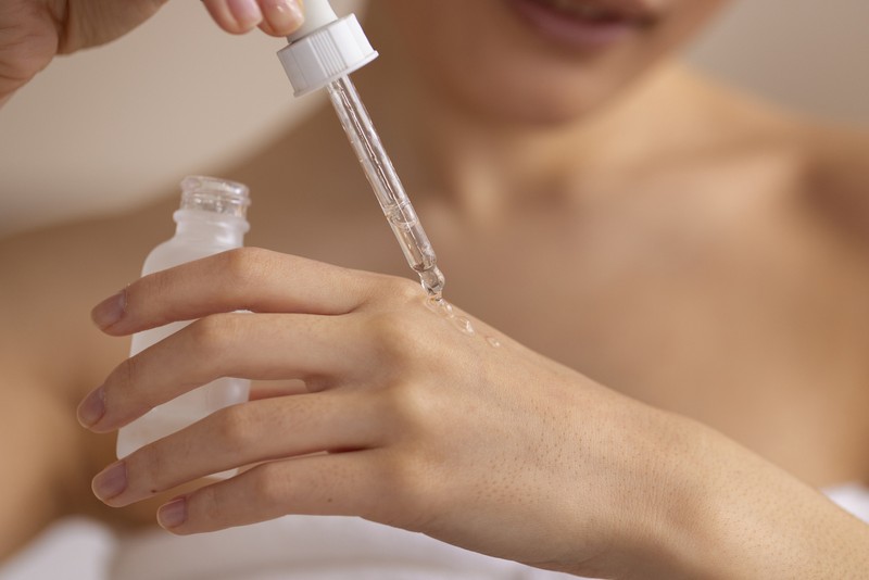 Tiêu chí chọn serum cho da dầu mụn