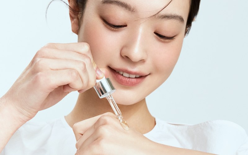 Cách dùng serum trị mụn 