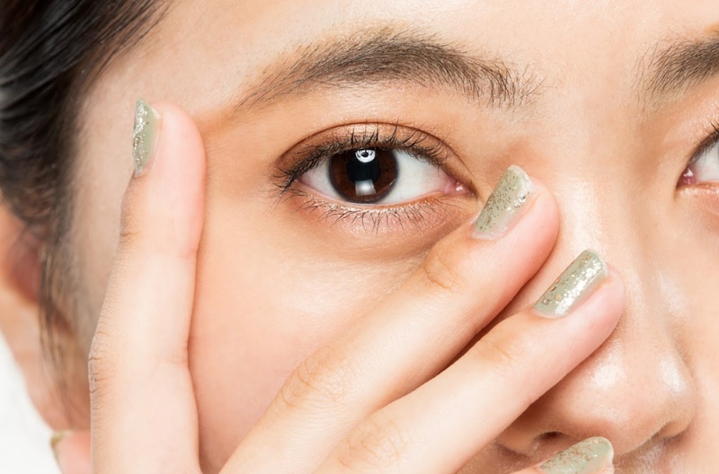 Nhấn mí có để lại sẹo không