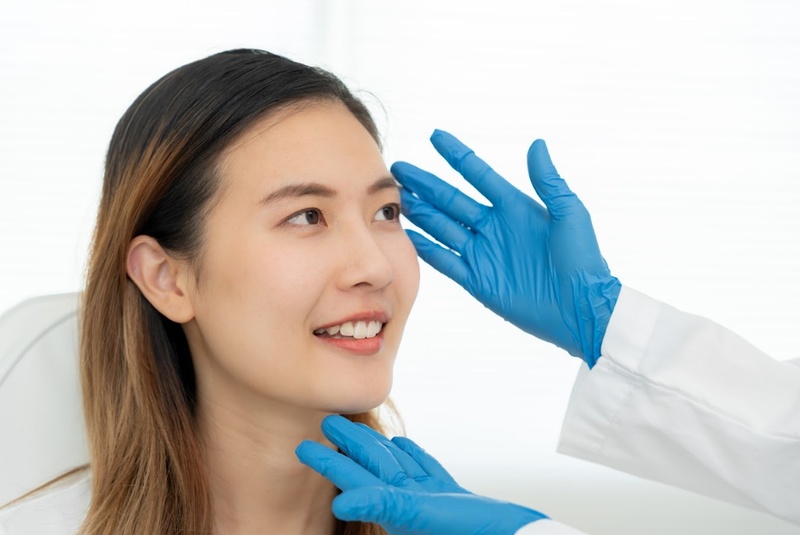 Kinh nghiệm nâng cung chân mày nội soi