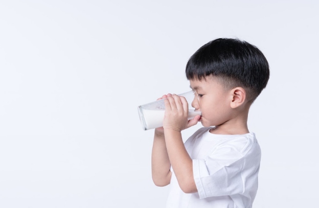sữa không đường Lactose cho bé nên chọn từ thương hiệu uy tín